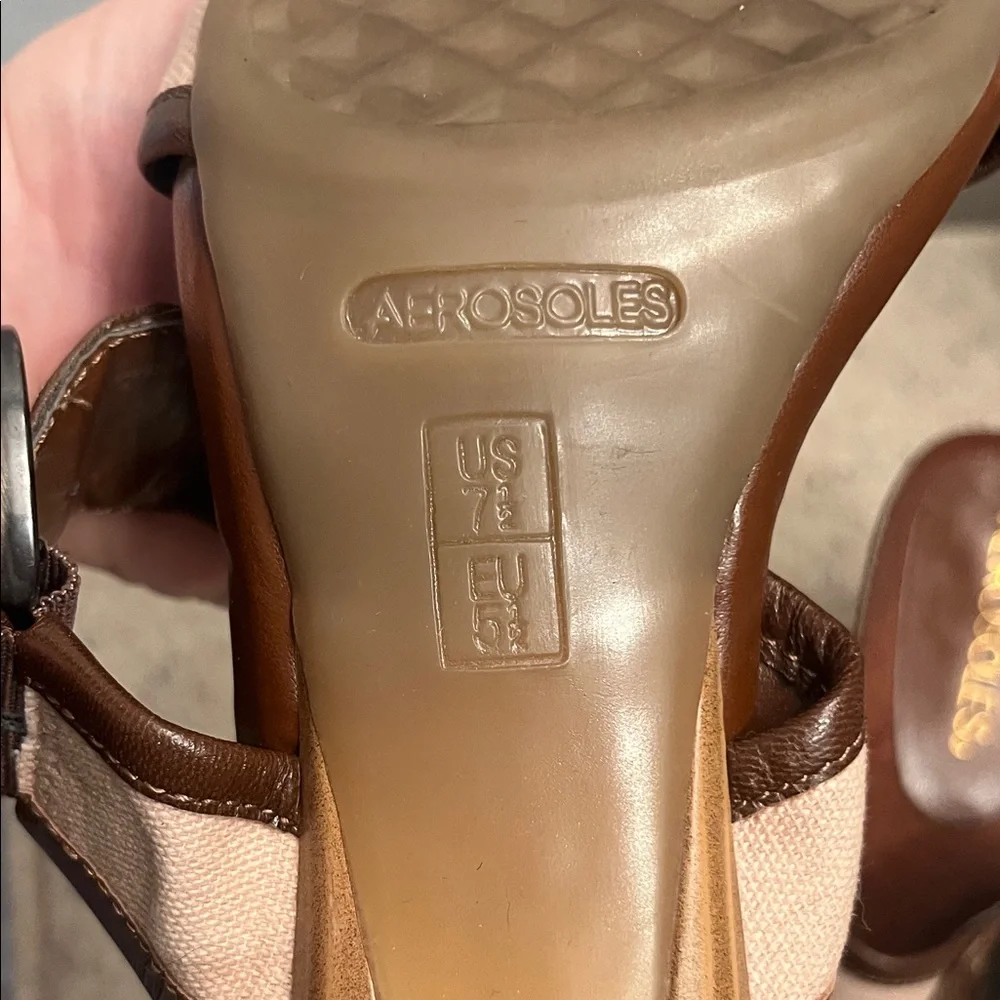 AEROSOLES Cream and Brown Leather Strappy Heels - Picture 5 of 7